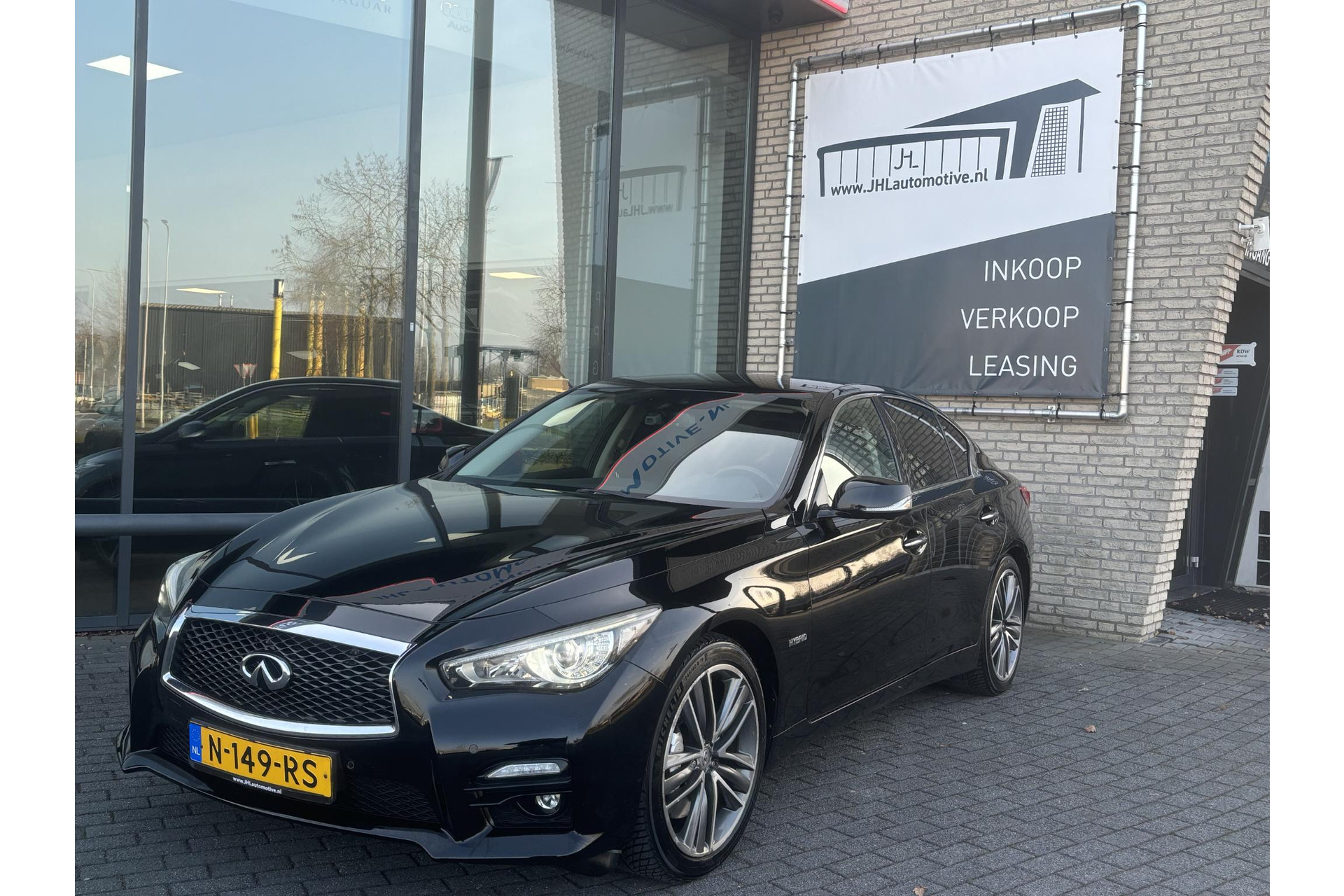 Infiniti Q50 *3.5 V6 HYBRID*365PK*AWD*NAVI*CRUISE*CAMERA*LEDER*